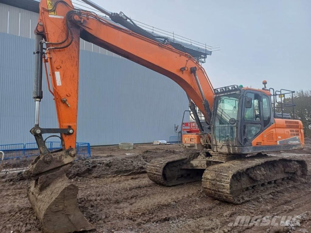 Doosan DX 225 LC-5 Гусеничные экскаваторы