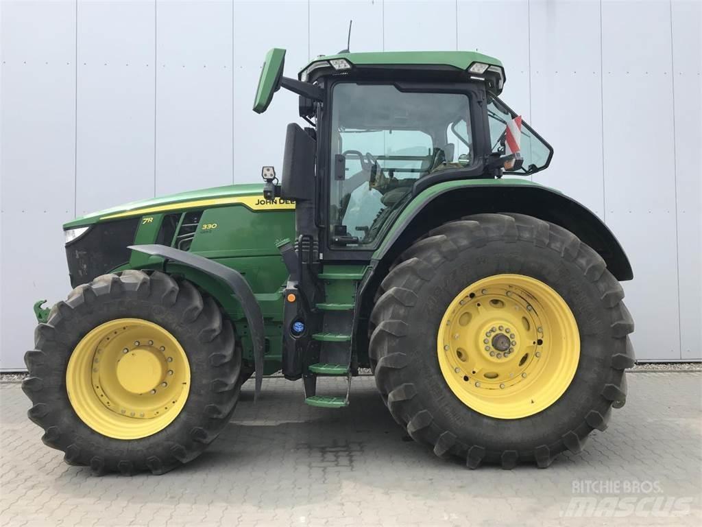 John Deere 7R 330 Трактора