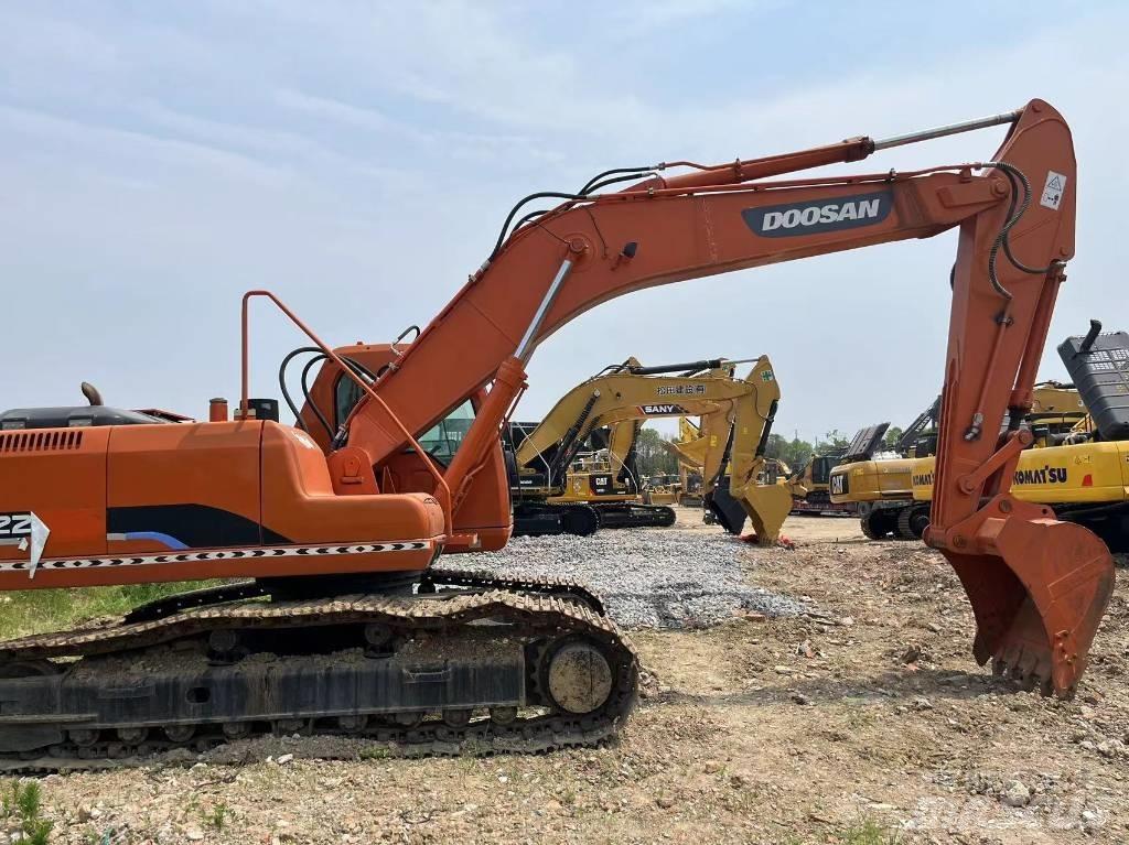 Doosan DH225 Гусеничные экскаваторы