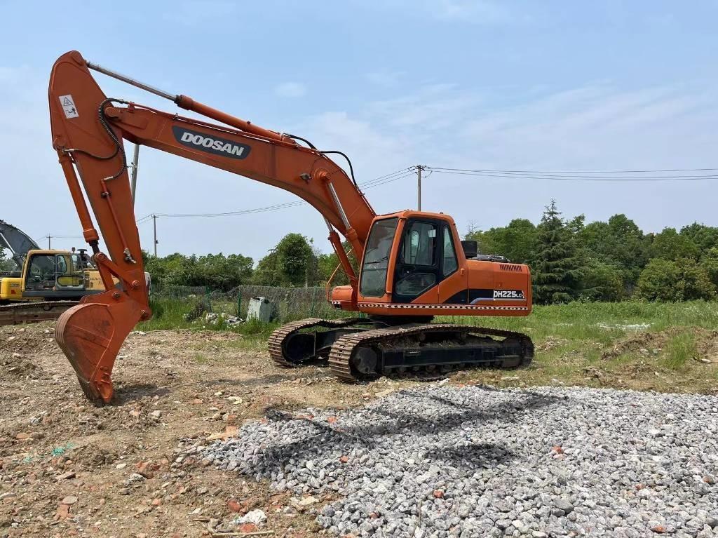 Doosan DH225 Гусеничные экскаваторы