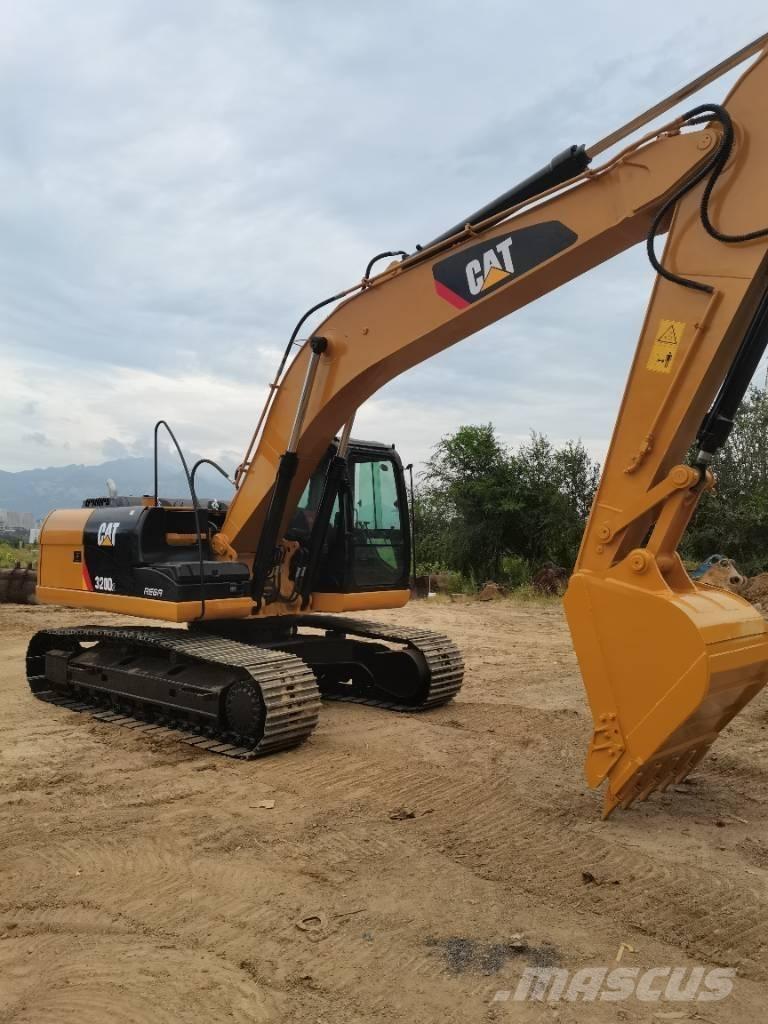 CAT 320D Гусеничные экскаваторы