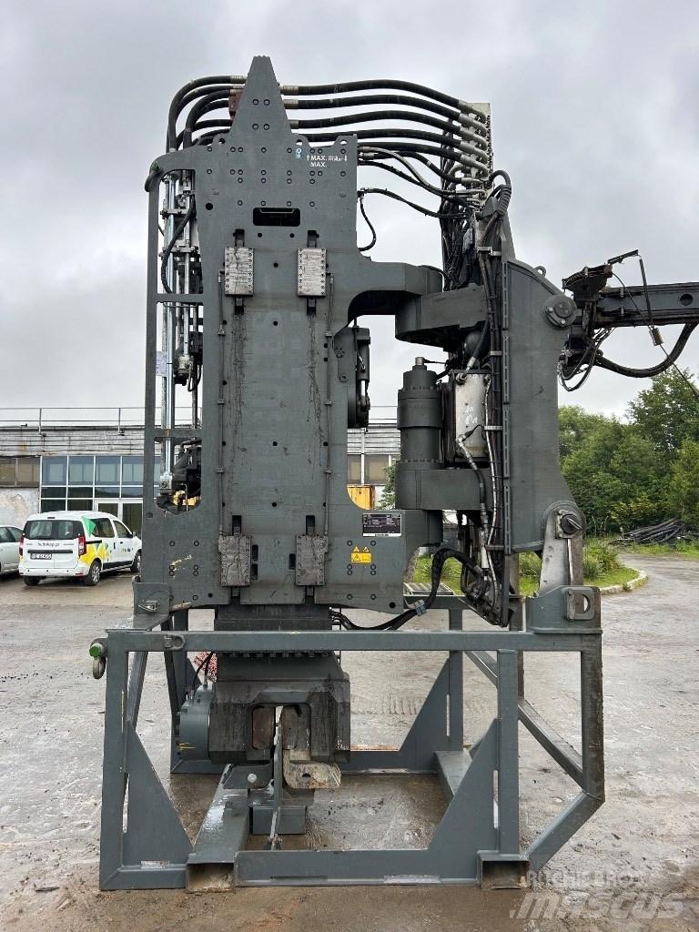 Liebherr LV36 Вибропогружатели