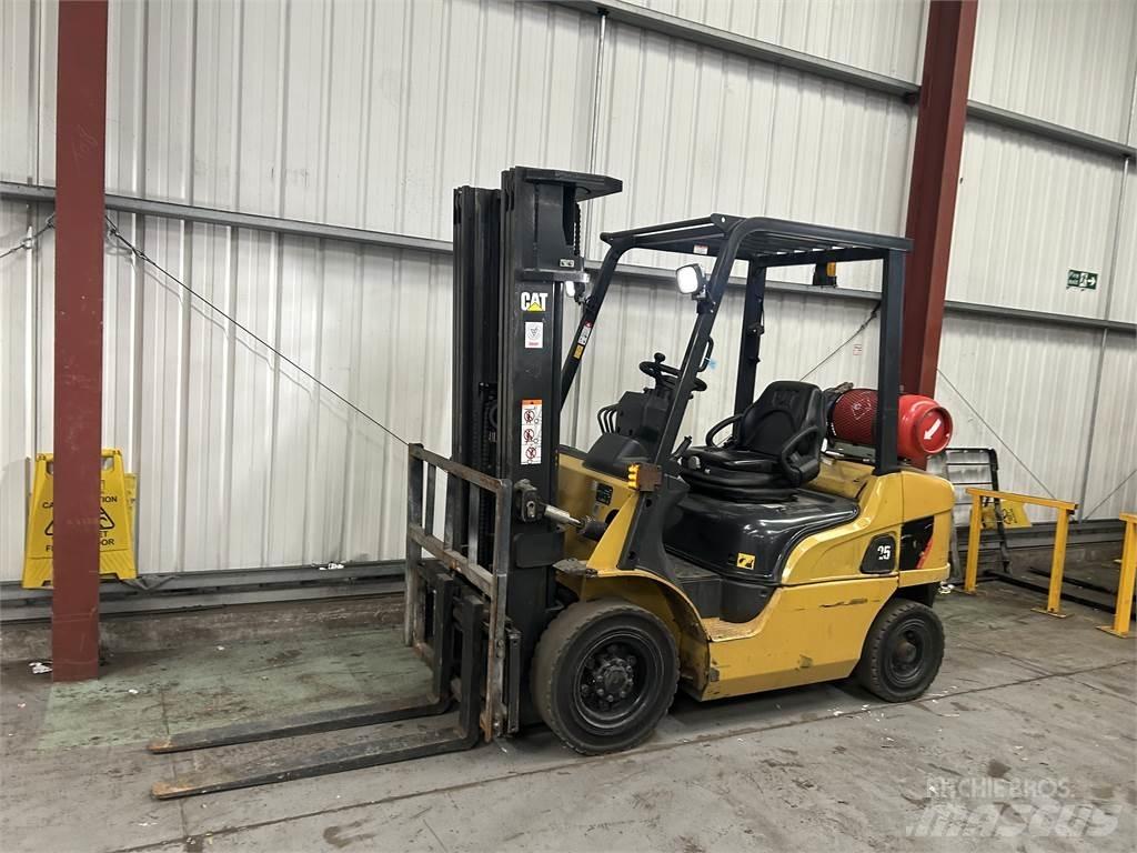 CAT GP25NT Газовые погрузчики