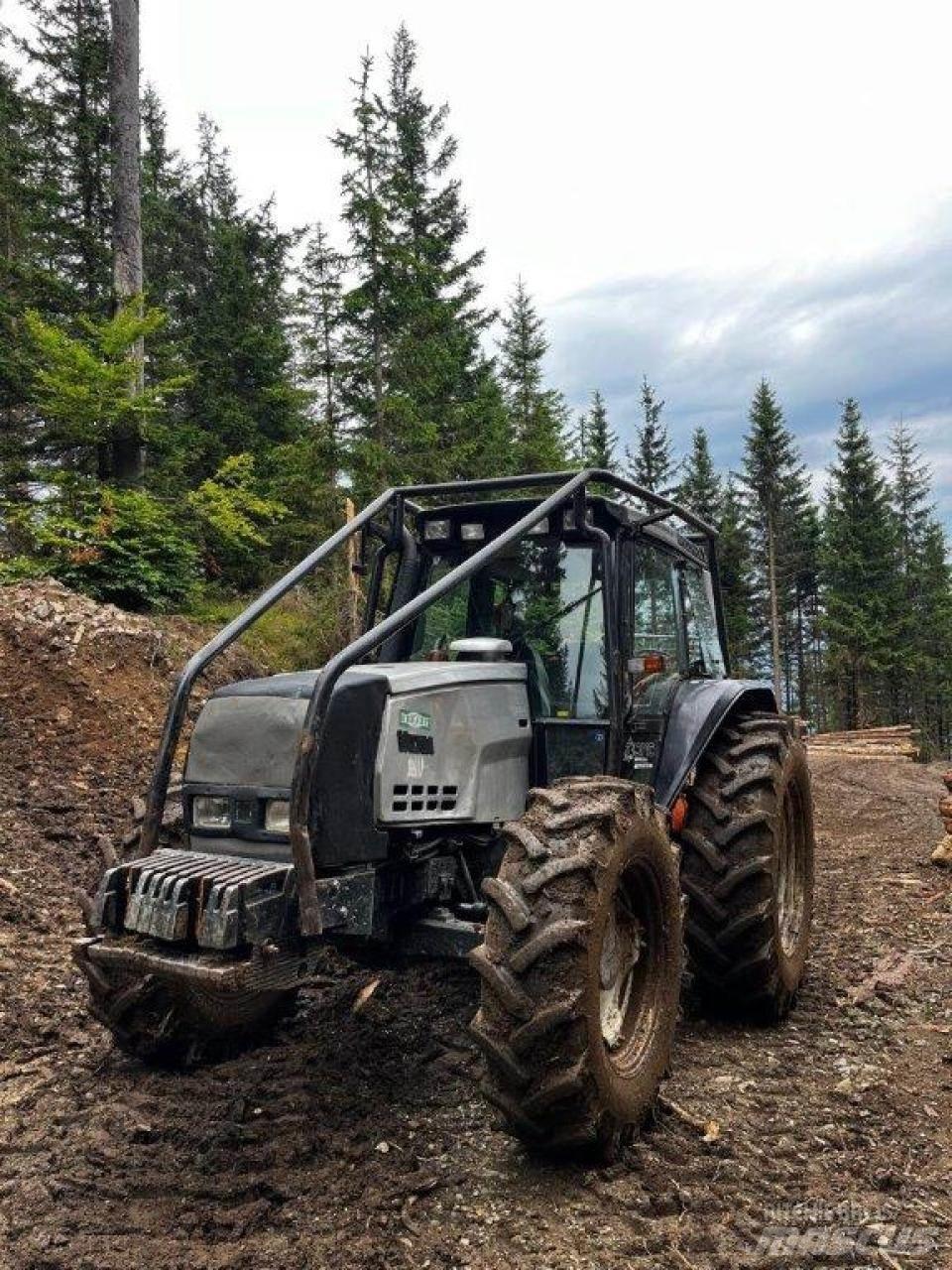Valtra 6550 Лесохозяйственные тракторы