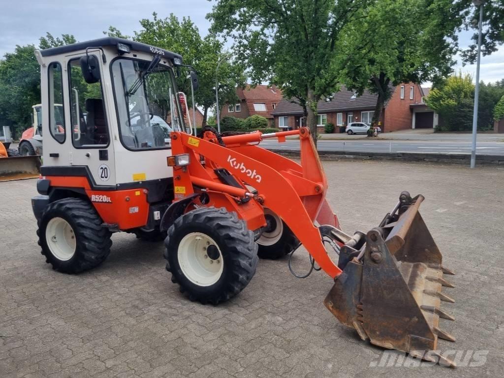 Kubota R 520 N Фронтальные погрузчики