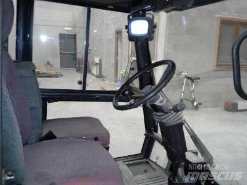 Schmidt SWING 240 Вакуумные уборочные машины