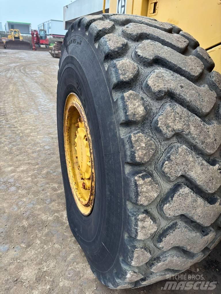 CAT 950 B Фронтальные погрузчики