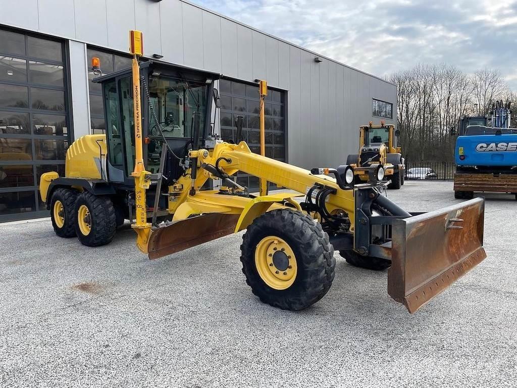 New Holland F106.6 Грейдеры