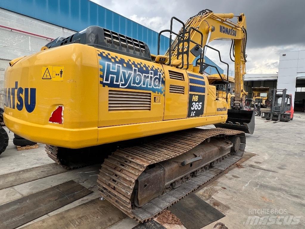 Komatsu HB365 LC-3 Гусеничные экскаваторы