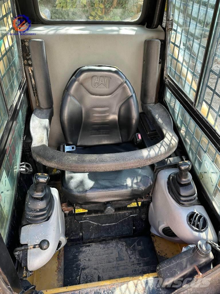 CAT 226 B Мини-погрузчики