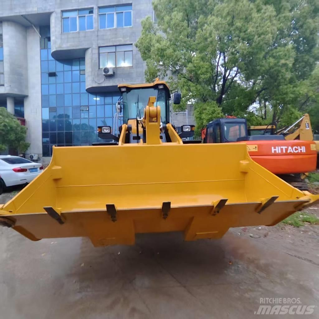 SDLG 958F Фронтальные погрузчики