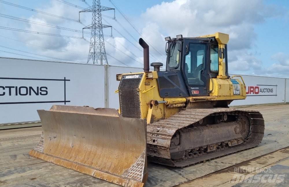 Komatsu D 61 PX-15 Гусеничные бульдозеры