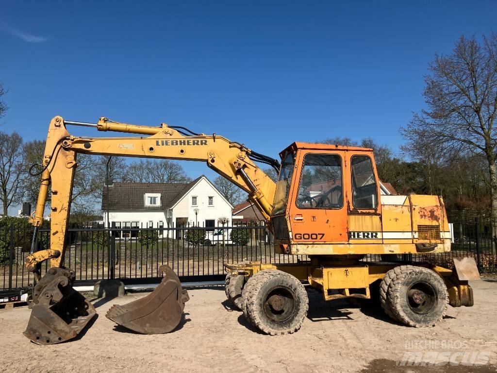 Liebherr A 900 B Колёсные экскаваторы