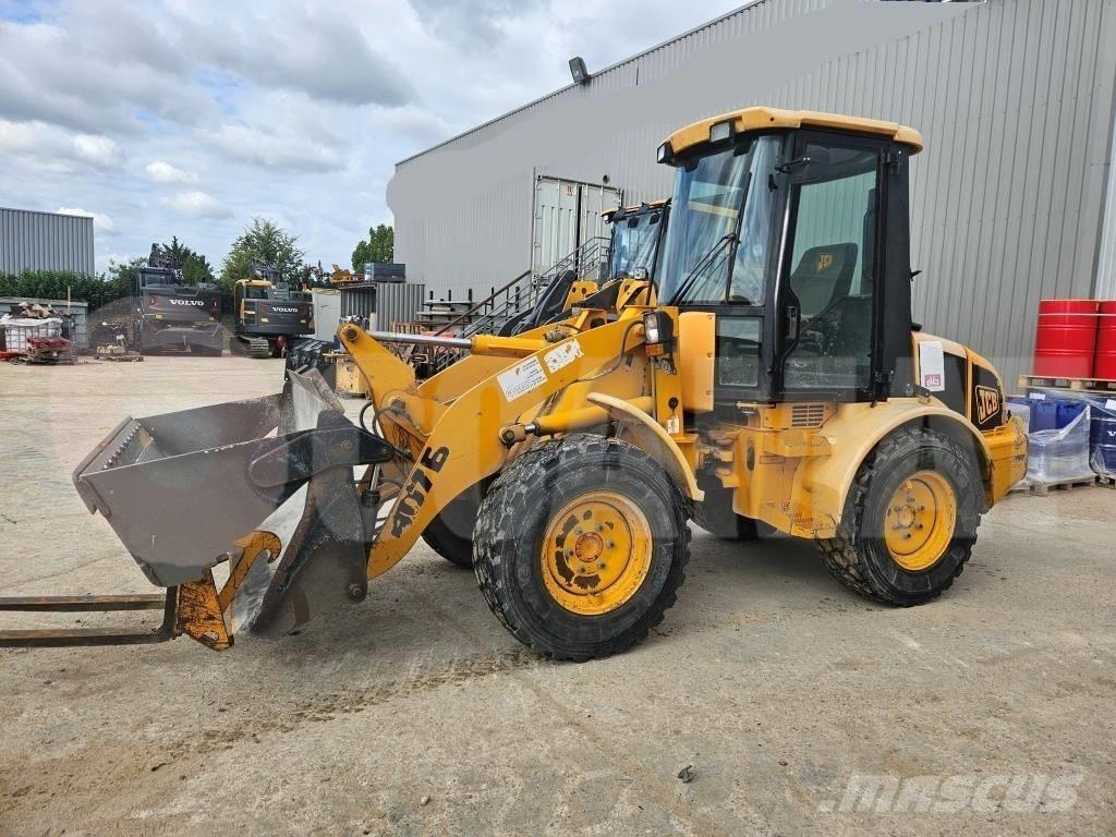 JCB 407 B Фронтальные погрузчики