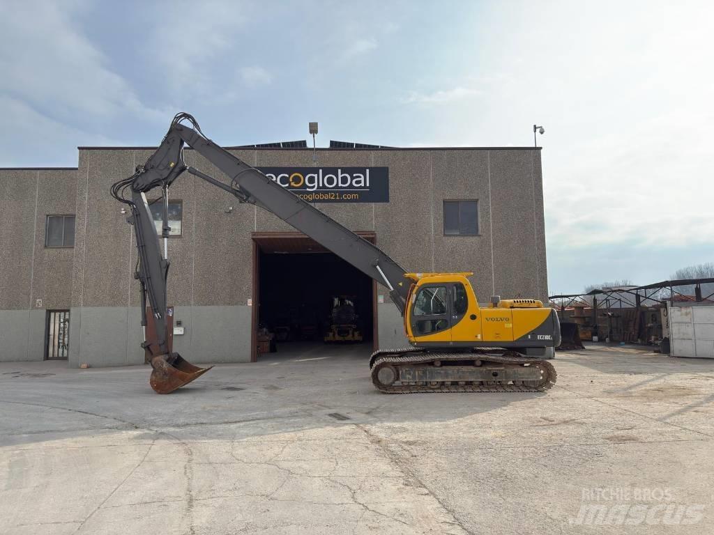 Volvo EC 210 LC Гусеничные экскаваторы