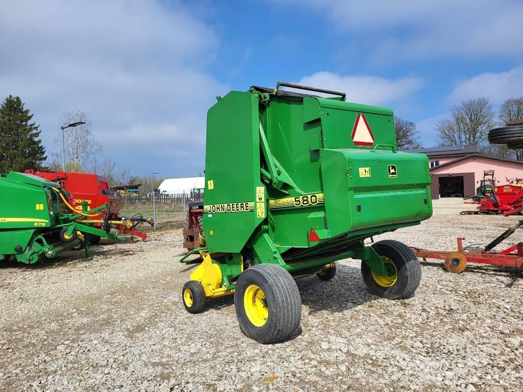 John Deere 580 Рулонные пресс-подборщики