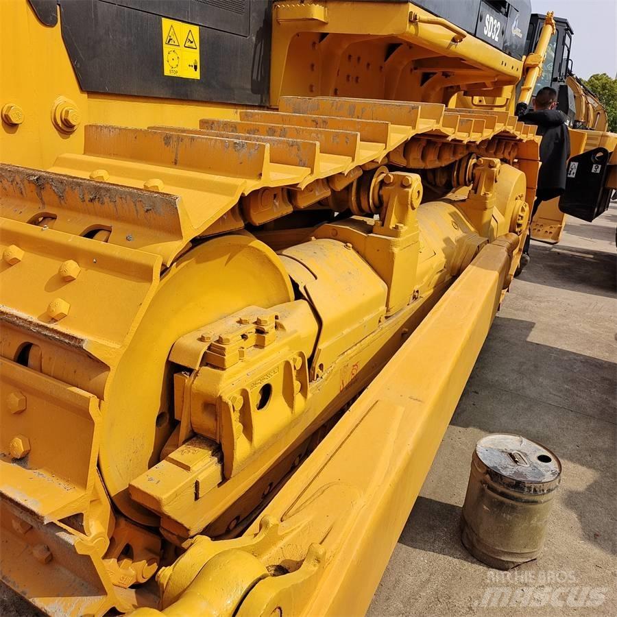 Shantui SD 32 Гусеничные бульдозеры