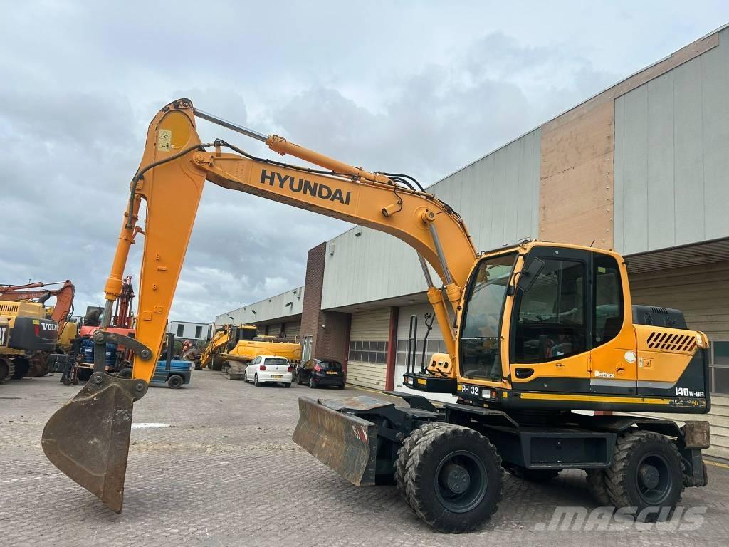 Hyundai 140W-9A Колёсные экскаваторы
