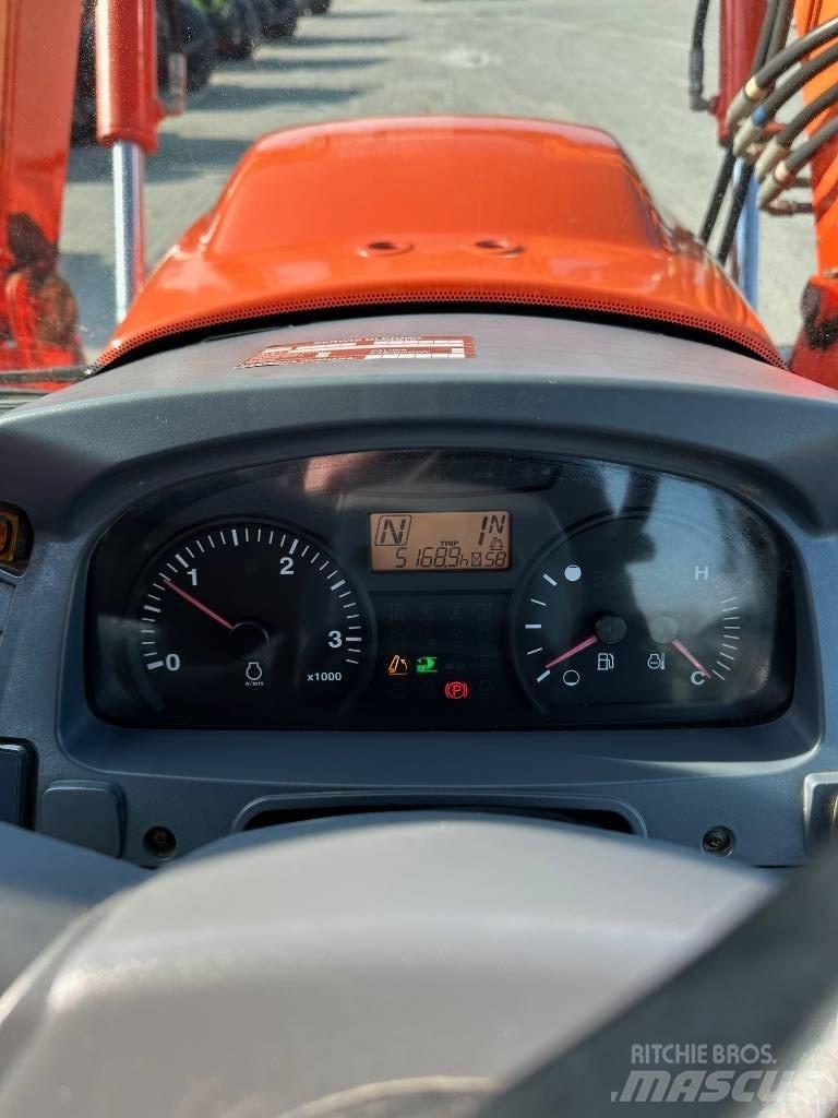 Kubota M 135 GX Трактора