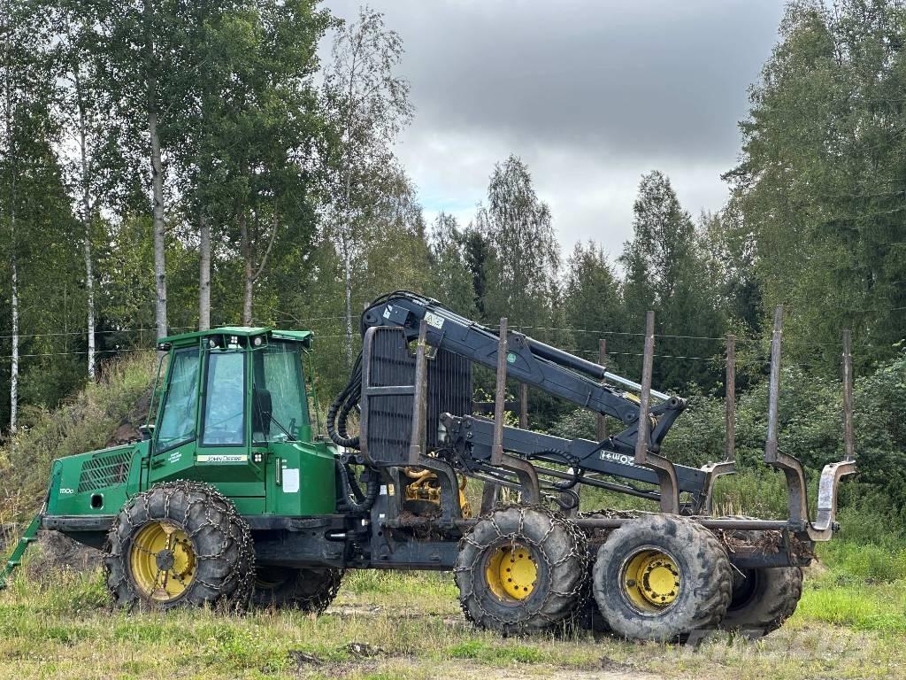John Deere 1110 D Форвардеры