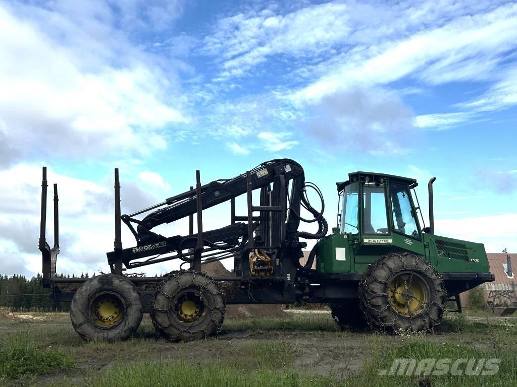 John Deere 1110 D Форвардеры