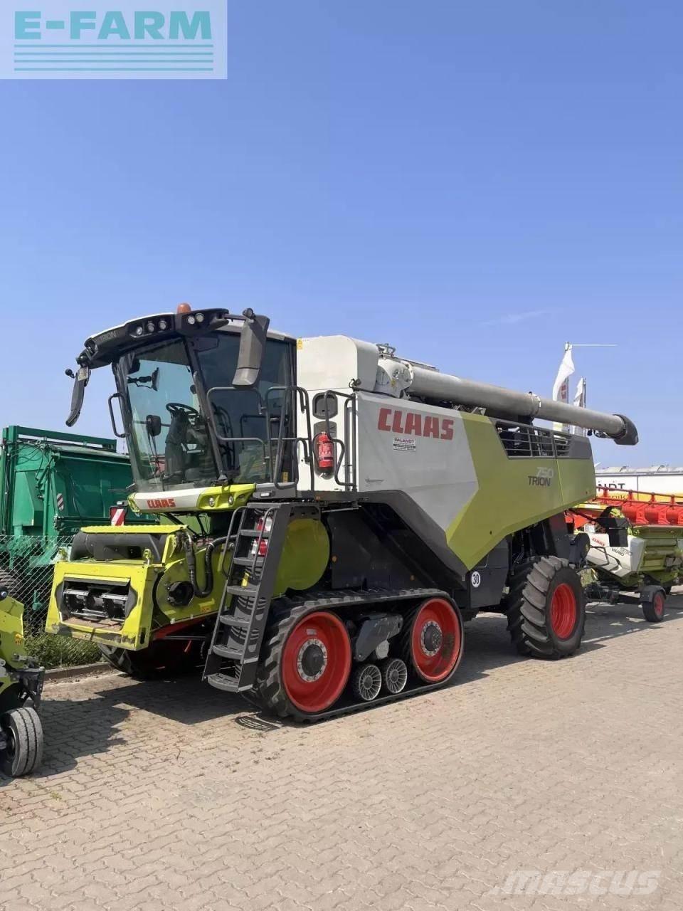 CLAAS trion 750 tt Зерноуборочные комбайны