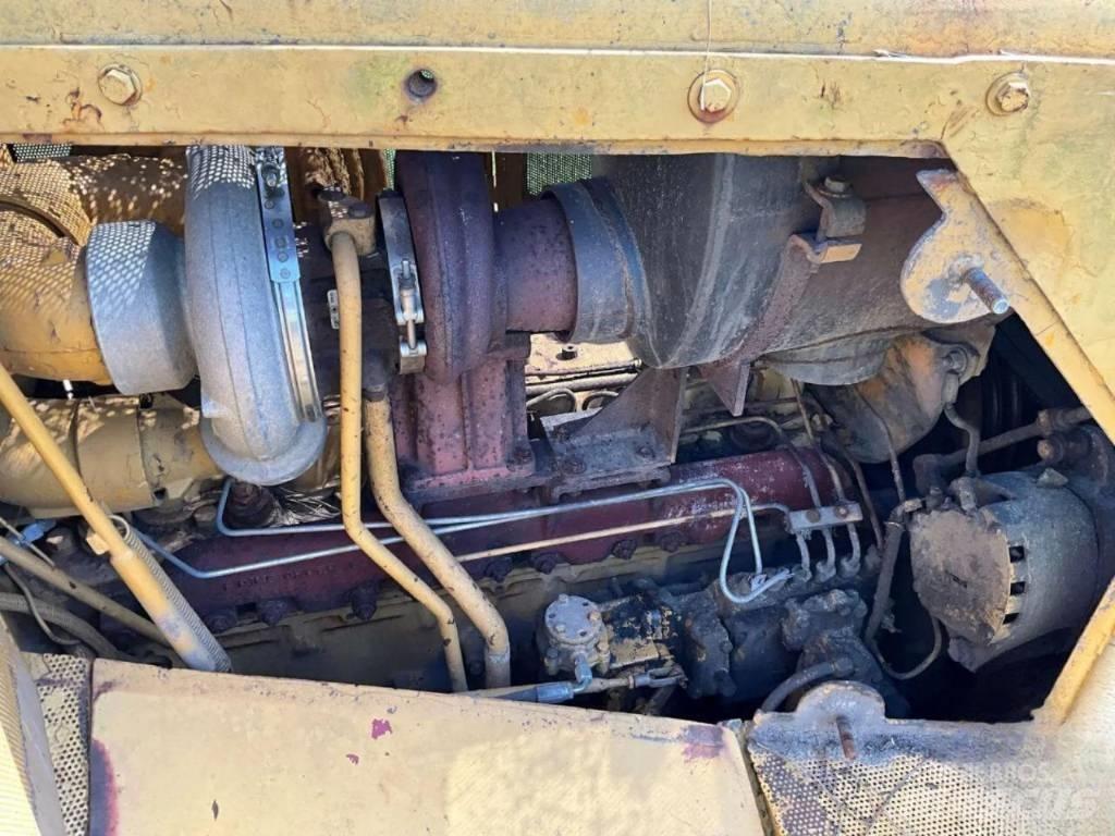 CAT D 7 G Гусеничные бульдозеры