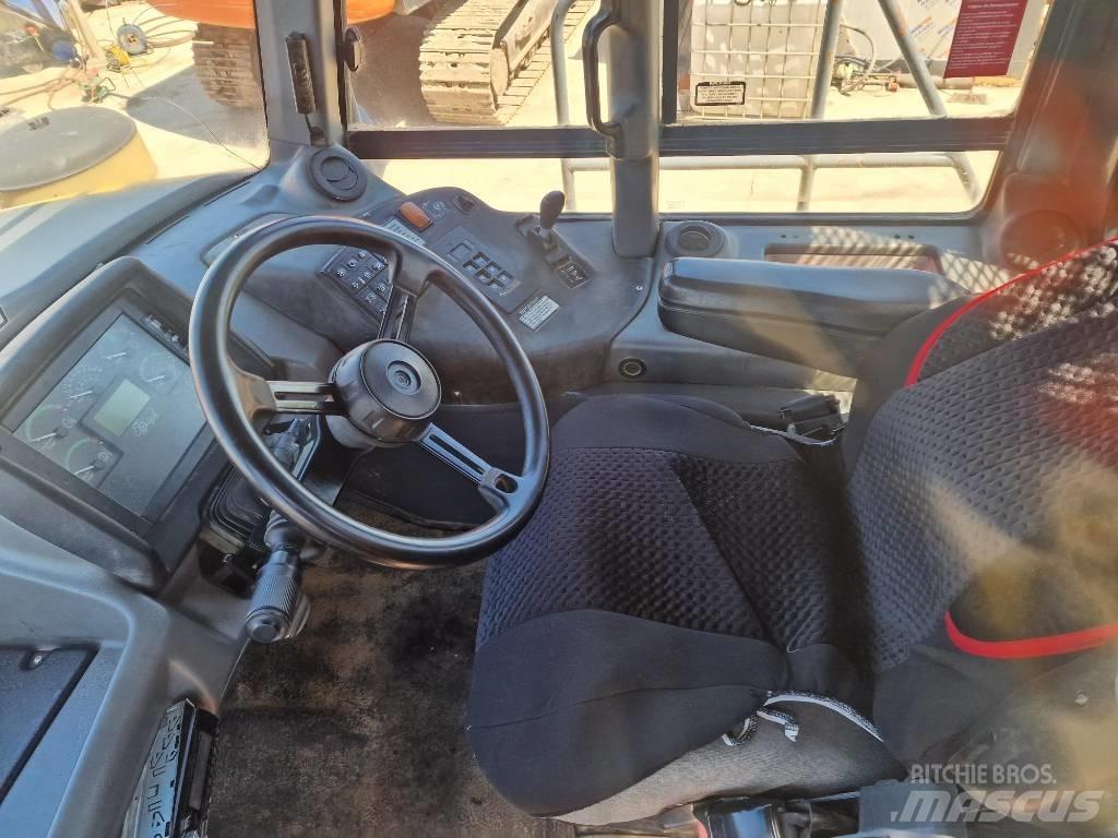 Bell B35D 6x6 Шарнирно-сочленённые самосвалы