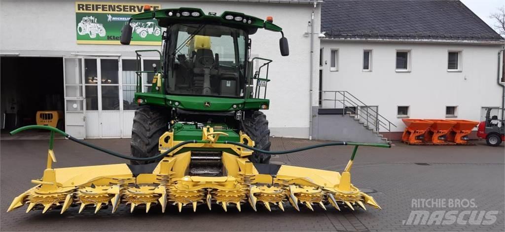 John Deere 8400i Самоходные кормоуборочные комбайны