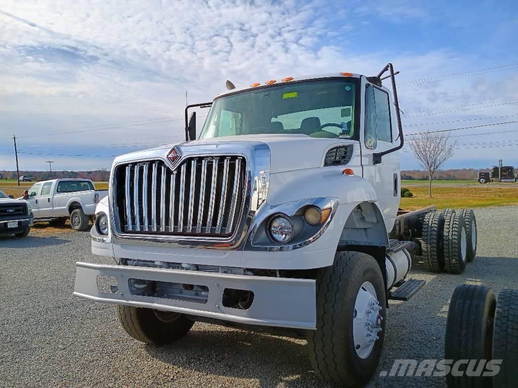 International 7400 Шасси с кабиной