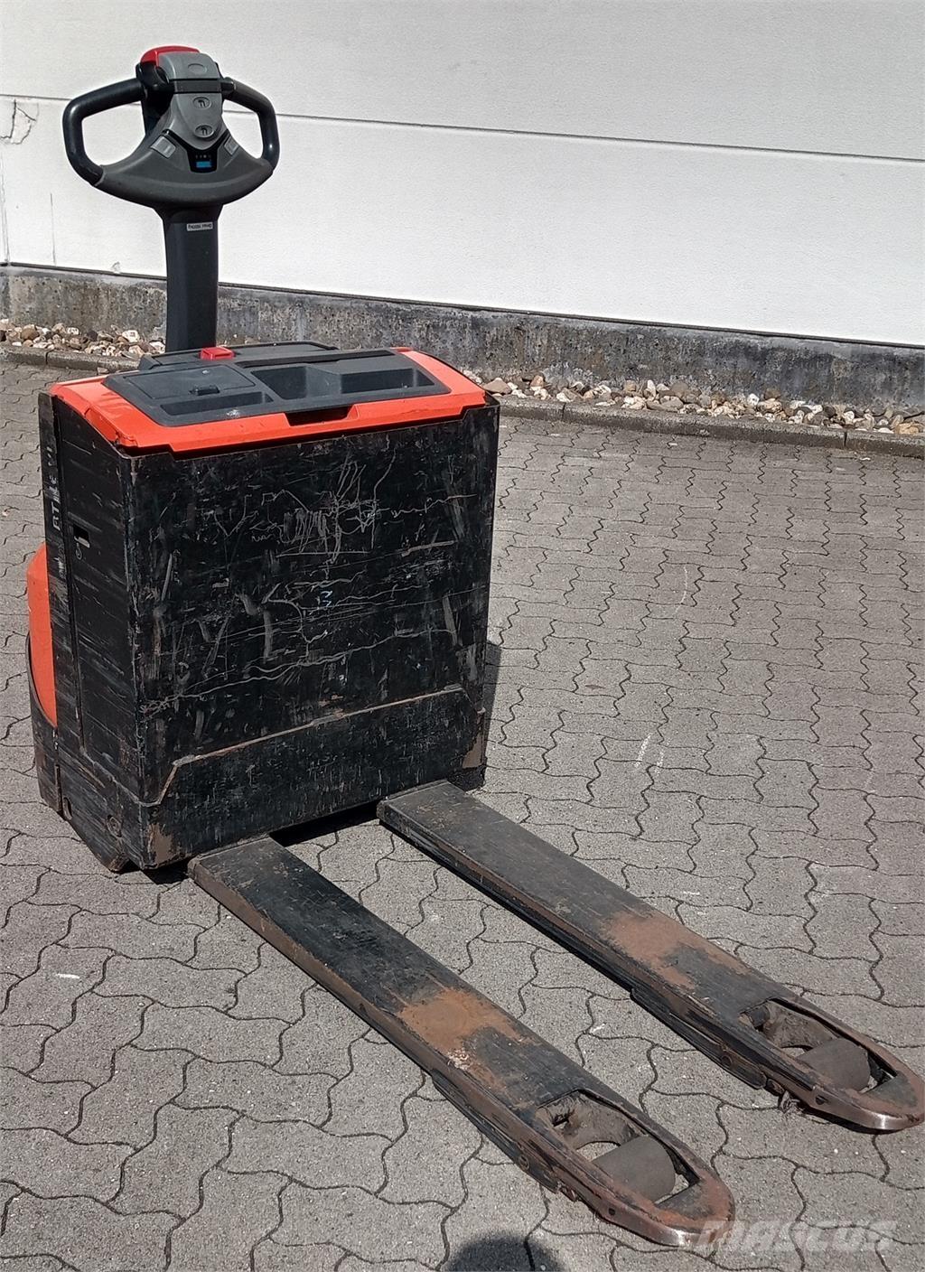 Toyota LWE 160 Ручные штабелёры с электроподъёмом