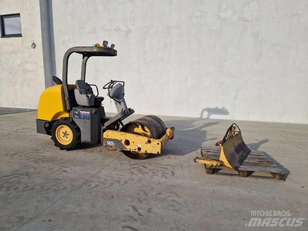 Volvo SD 25 D  R329 Грунтовые катки