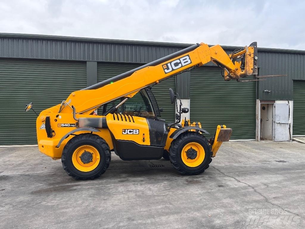 JCB 540-140 Телескопические погрузчики