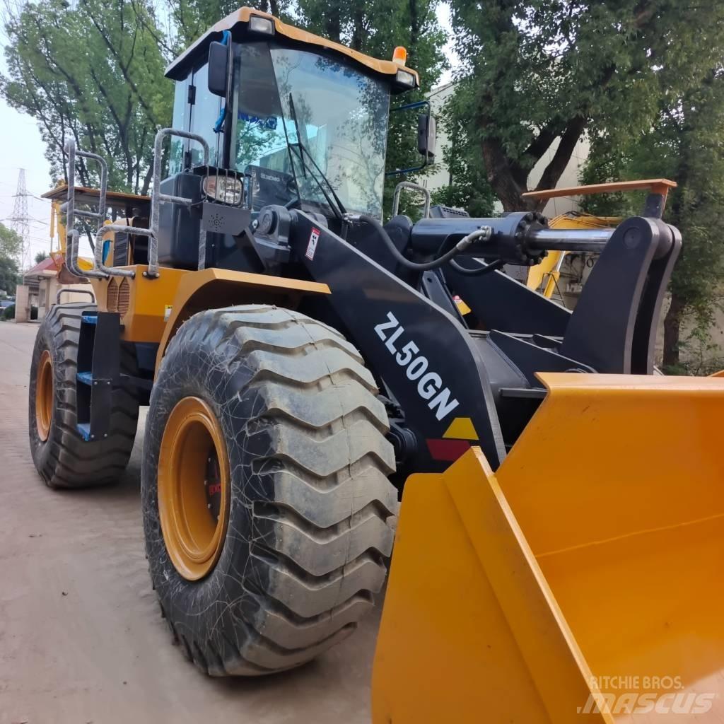 XCMG ZL50GN Фронтальные погрузчики