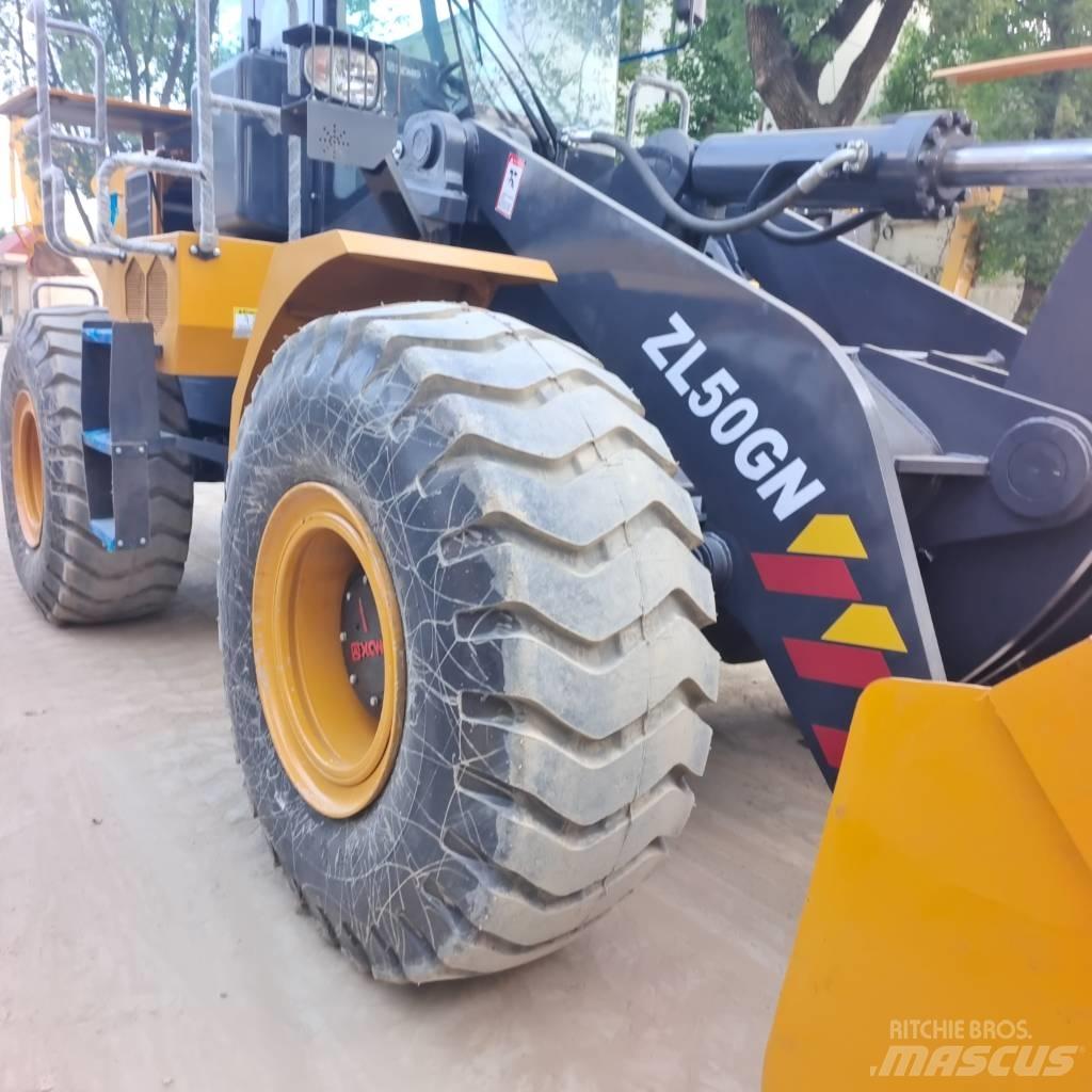 XCMG ZL50GN Фронтальные погрузчики