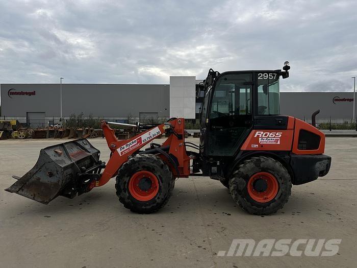 Kubota R065W Фронтальные погрузчики