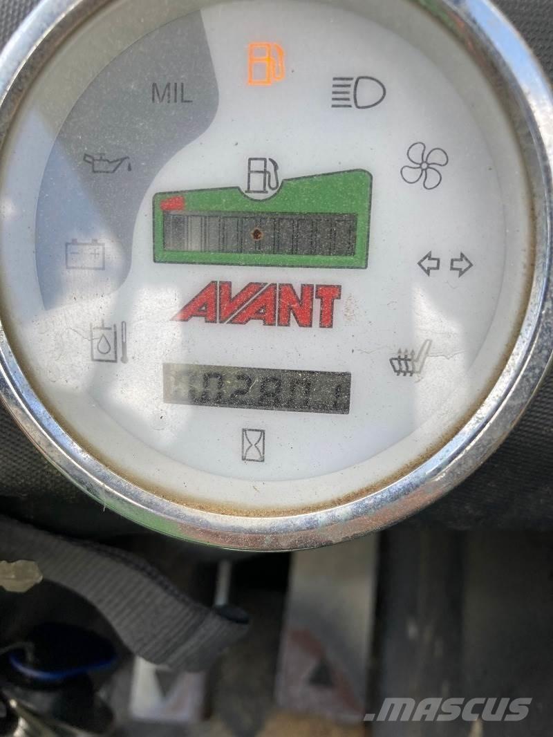Avant 225 Малые погрузчики