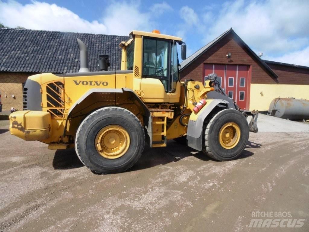 Volvo L 120 F Фронтальные погрузчики