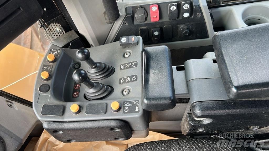 CAT 972 M Фронтальные погрузчики