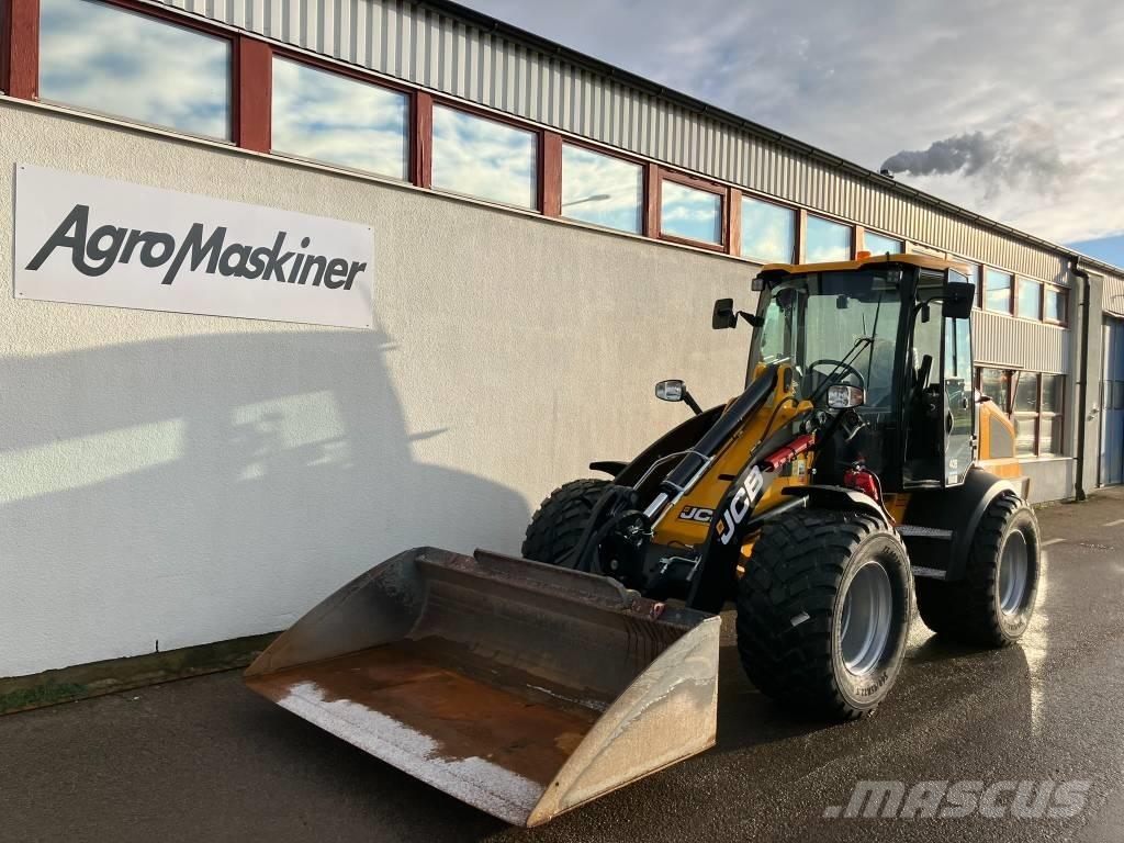 JCB 409 STAGE V - AGRI Малые погрузчики