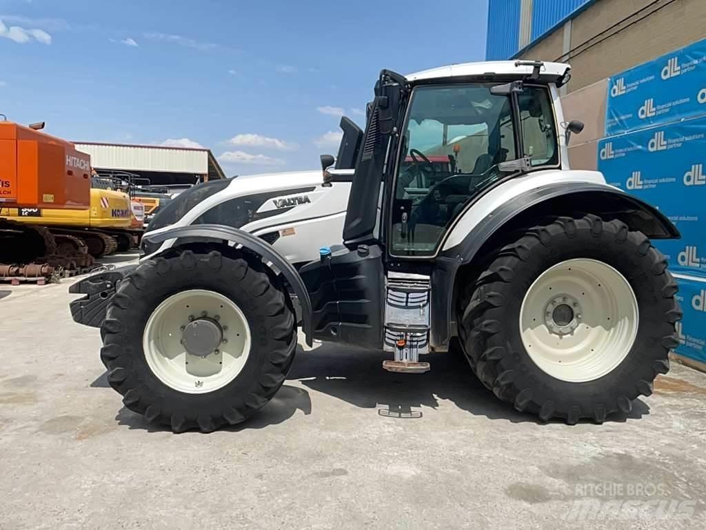 Valtra T174E Трактора