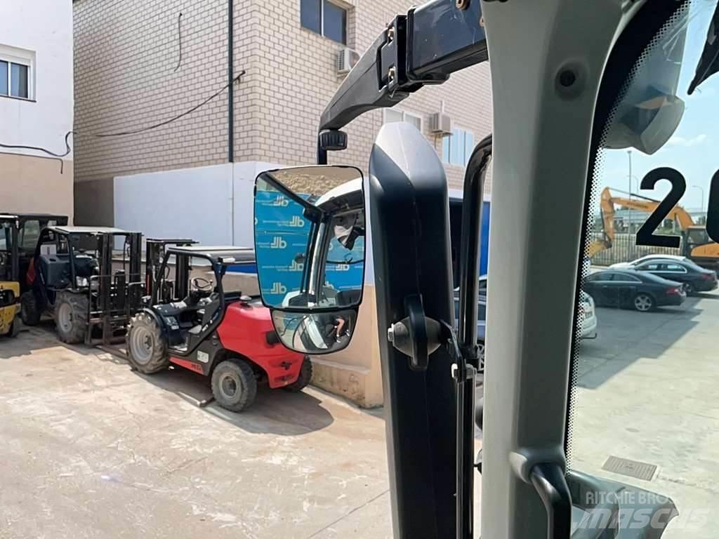 Valtra T174E Трактора