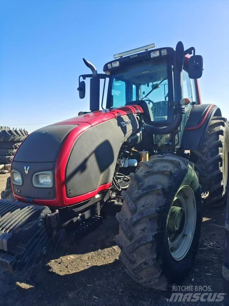 Case IH FARMALL 1404 Трактора