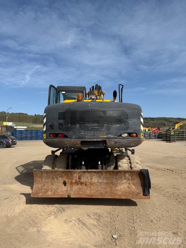 JCB JS 145 W Колёсные экскаваторы