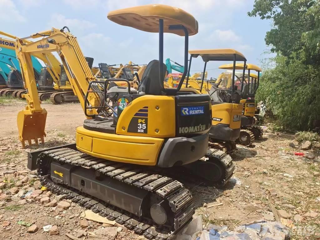 Komatsu PC35 Гусеничные экскаваторы