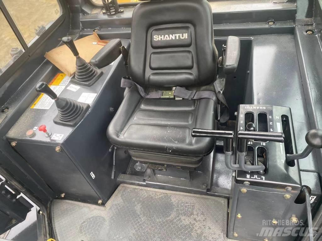 Shantui SD 22 Гусеничные бульдозеры