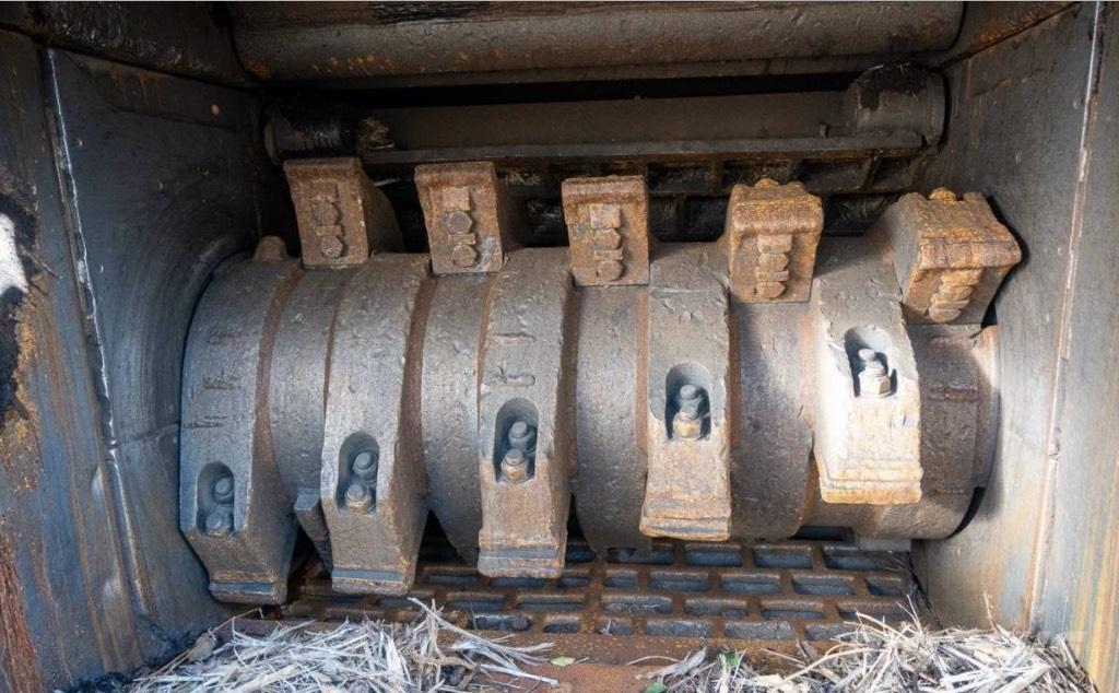 CBI 6400 T Машины для измельчения пней