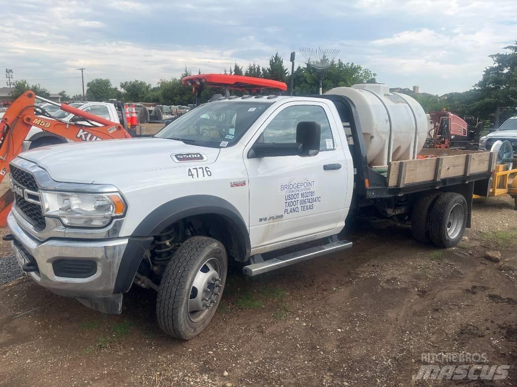 RAM 5500 Грузовики-платформы/боковая разгрузка