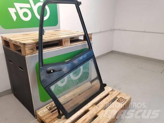 CAT TH407C door Кабины и интерьер