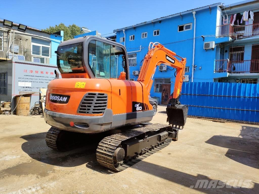 Doosan DX 60 Гусеничные экскаваторы